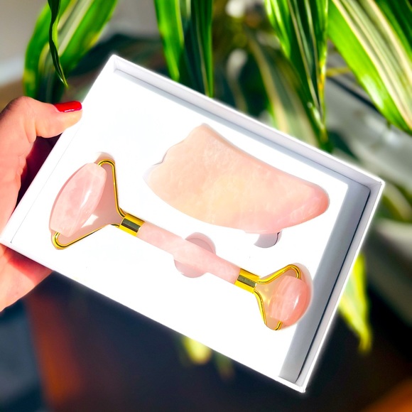 Earth’s Elements Facial Massage Set, Rose Quartz Crystal Facial Roller, NEW - Picture 1 of 12